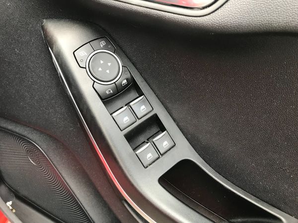 211 Ford Fiesta Titanium 1.0L Ecoboost 360002287