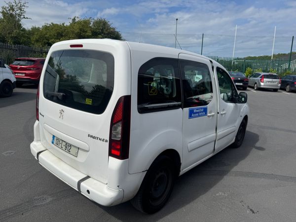 Peugeot Partner Tepee 2013 wheel chair 360068448