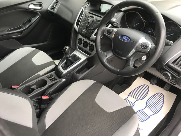 132 Ford Focus 1.0L Petrol Zetec Ecoboost Only 67m 360063153