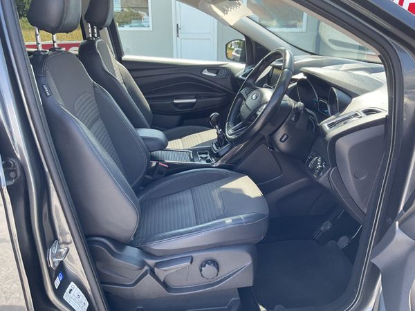 FORD KUGA 1.5 TDCI TITANIUM LOW KMS 360072910