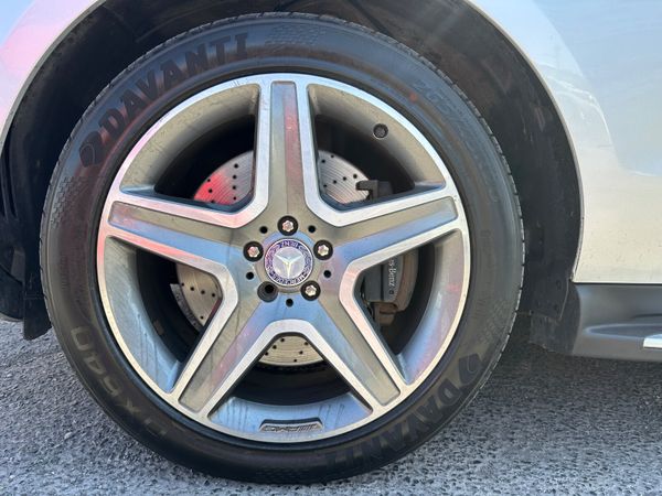 Mercedes-Benz GLE 500E 4MATIC AMG LINE PREMIUM 360116111