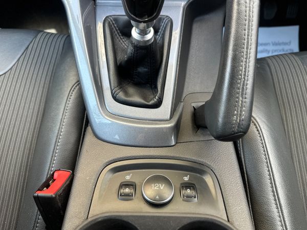 Ford Focus 2013 1.0 ECOBOOST 125PS TITANIUM 360135831