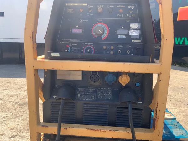 LINCOLN RANGER 305D / KUBOTA WELDER......574t. 360137066
