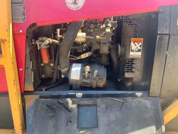 LINCOLN RANGER 305D / KUBOTA WELDER......574t. 360137070