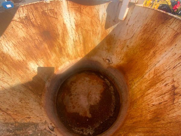 2000 litres SELF TIPPING CIRCULAR SKIP.......3707 360145787