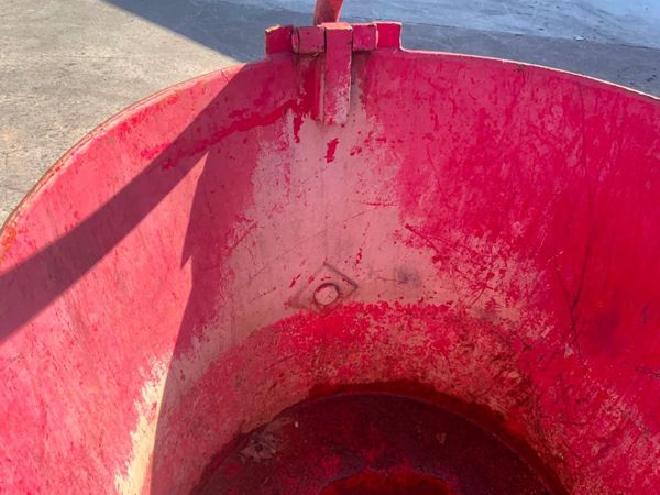 1000 lts SELF TIPPING CIRCULAR SKIP.........3627- 360145859