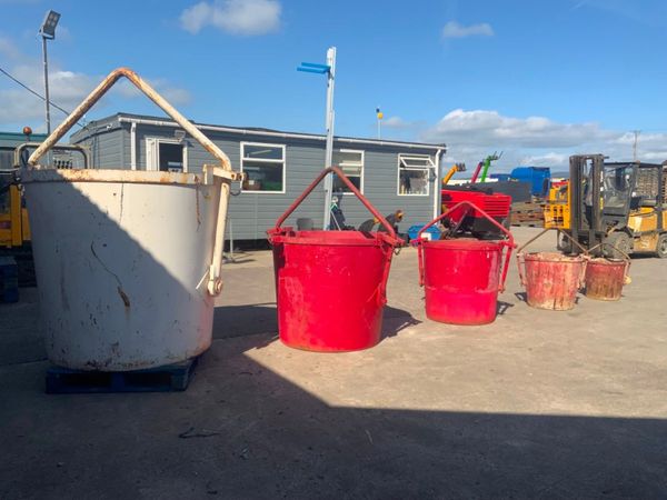 500 ltr CIRCULAR MUCK SKIP SELF TIPPING....3627-3 360145934