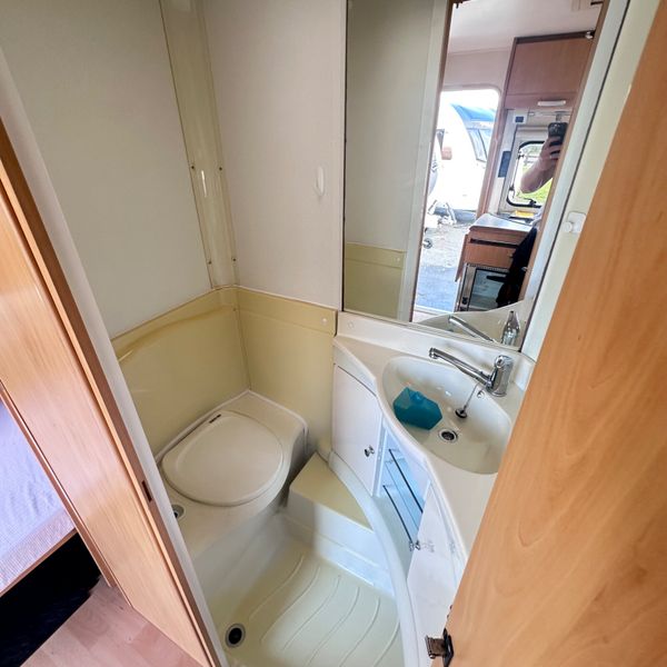 ✨ULTRA LIGHTWEIGHT 830 KG CRYSTAL SPRINT 4 BERTH✨ 360161696