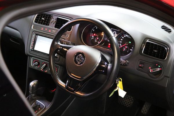 2015 Volkswagen Polo Auto - Low Mileage 360162766