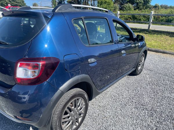 Dacia Sandero Stepway 2016 360174406