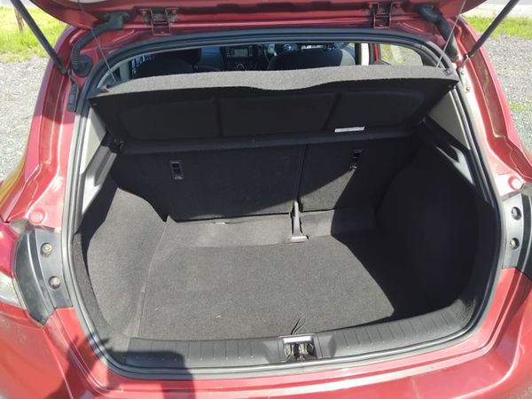 Nissan Pulsar 2014 360184639