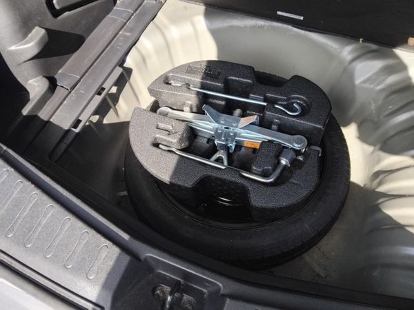 Nissan Note 2015 360183402