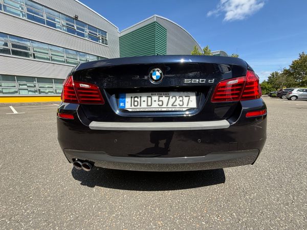 BMW 5-Series 2016 360183751