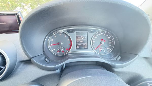 Audi A1 1.0 TFSI Automatic 2016 360225641
