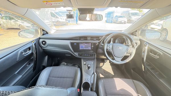 Toyota Auris 1.8 HYBRID 2017 360227760
