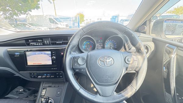 Toyota Auris 1.8 HYBRID 2017 360227774
