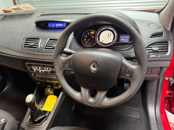 Renault Fluence 2013 360229653