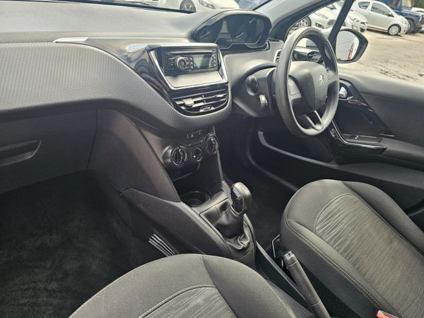 PEUGEOT 208 1.0 // NEW NCT 05/26 // LOW MILEAGE 360236110