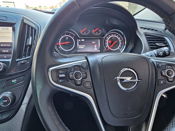 OPEL INSIGNIA 2.0 140 BHP // 11/25 NCT 360231029