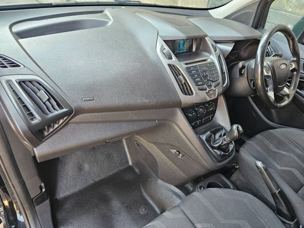 FORD TRANSIT CONNECT LWB // 3 SEATS // 05/26 CVRT 360245068