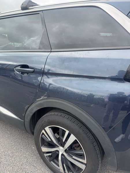 Peugeot 5008 2018 **needs bodywork** 360247595