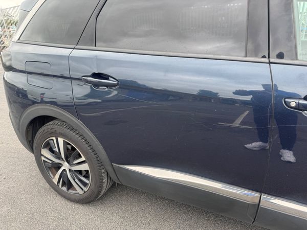 Peugeot 5008 2018 **needs bodywork** 360247596