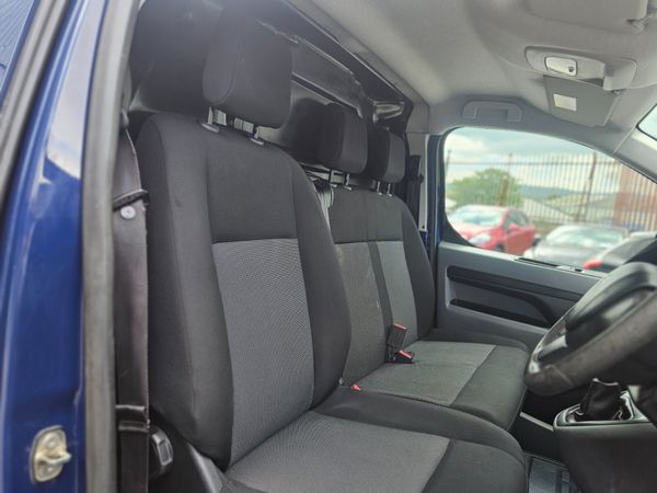 PEUGEOT EXPERT // NEW CVRT 06/26 // TWIN DOORS 360240854