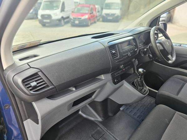 PEUGEOT EXPERT // NEW CVRT 06/26 // TWIN DOORS 360240864