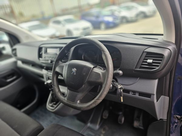 PEUGEOT EXPERT // NEW CVRT 06/26 // TWIN DOORS 360240901