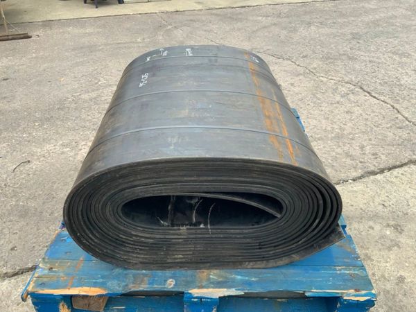 67ft x 36" RUBBER CONVEYOR MATTING........523-36. 360240931