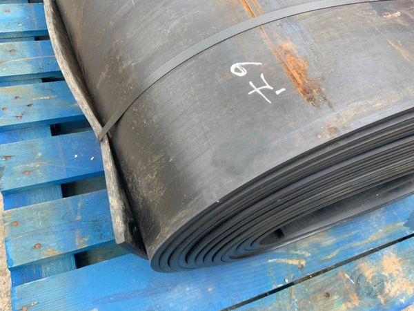 67ft x 36" RUBBER CONVEYOR MATTING........523-36. 360240933