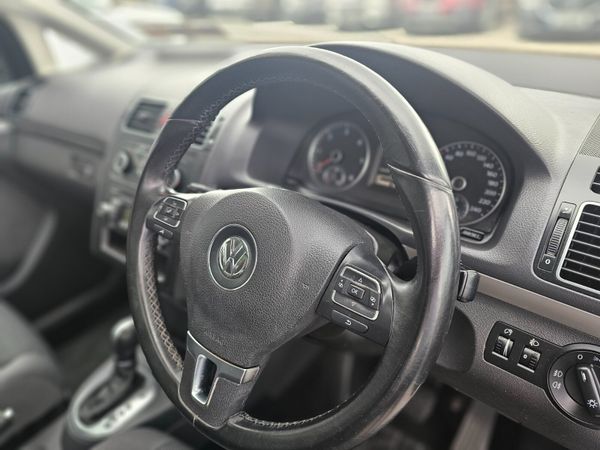 VW TOURAN AUTOMATIC // NEW 07/25 NCT // 7 SEATS 360242006