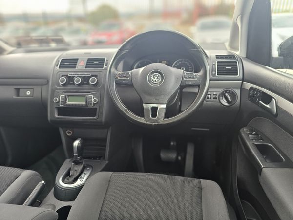VW TOURAN AUTOMATIC // NEW 07/25 NCT // 7 SEATS 360242015