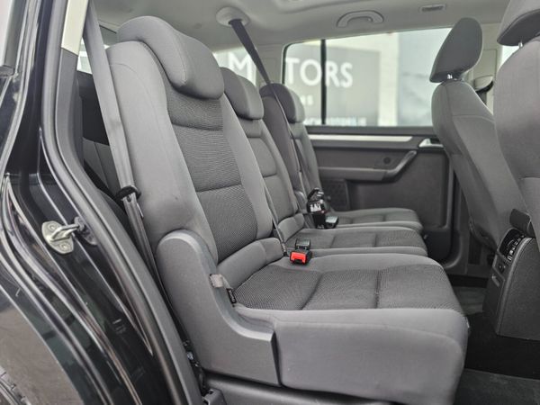 VW TOURAN AUTOMATIC // NEW 07/25 NCT // 7 SEATS 360242013