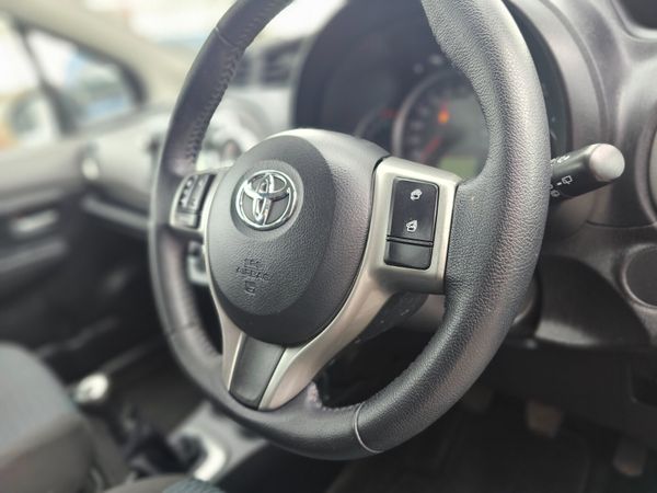 TOYOTA YARIS 1.0 // NEW NCT 05/26 // LOW MILEAGE 360242771