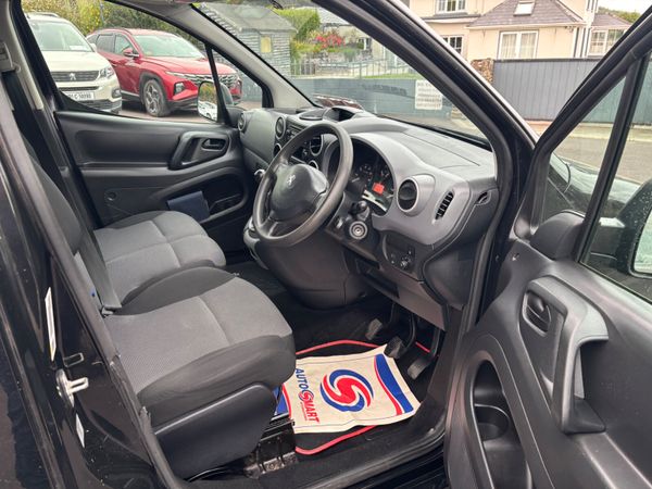 Peugeot Partner 2018 3Seater Diesel 360258345