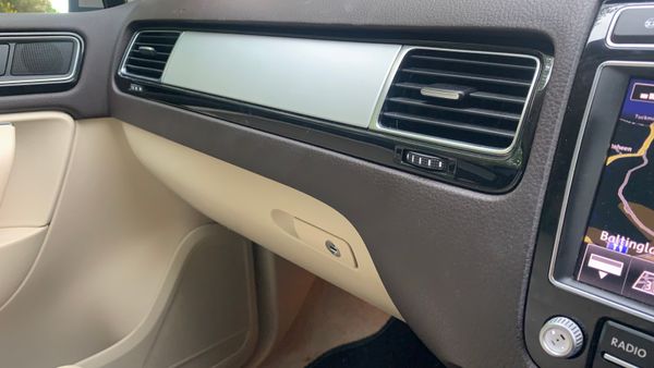VOLKSWAGEN TOUAREG  AUTO 262 BHP CREW CAB 3.0 TDI 360258442