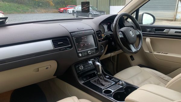 VOLKSWAGEN TOUAREG  AUTO 262 BHP CREW CAB 3.0 TDI 360258451