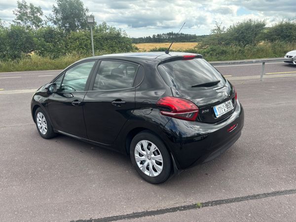 Peugeot 208 2017 360259910