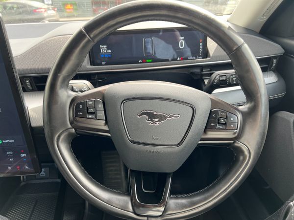 2022 Ford Mustang Mach-E Standard Range 68kw 360251986