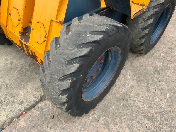KOMATSU SK07 SKID STEER WHEELED LOADER. 360267985