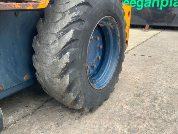 KOMATSU SK07 SKID STEER WHEELED LOADER. 360267986