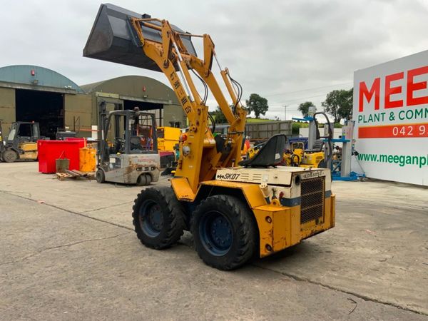 KOMATSU SK07 SKID STEER WHEELED LOADER. 360267987