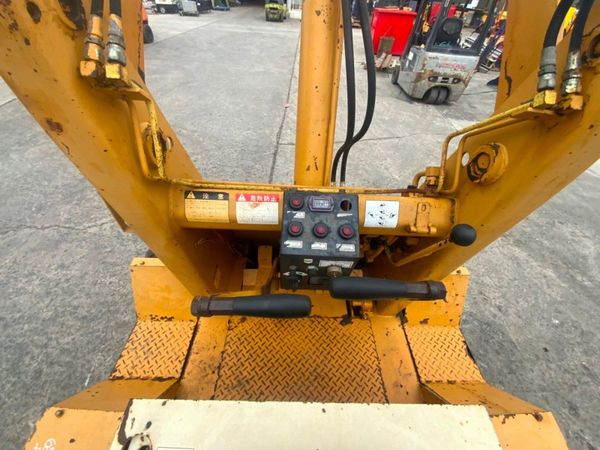 KOMATSU SK07 SKID STEER WHEELED LOADER. 360267988