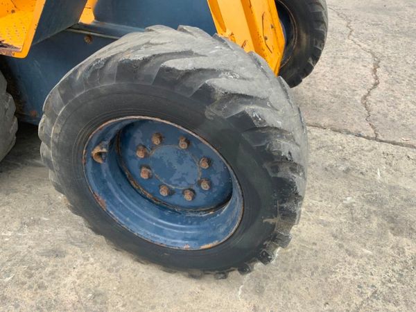 KOMATSU SK07 SKID STEER WHEELED LOADER. 360267993