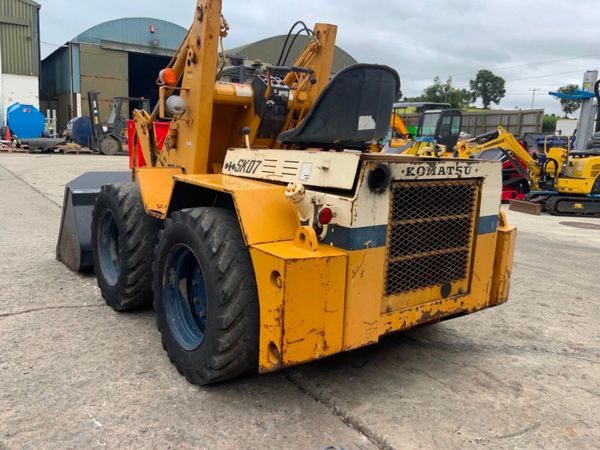 KOMATSU SK07 SKID STEER WHEELED LOADER. 360268004