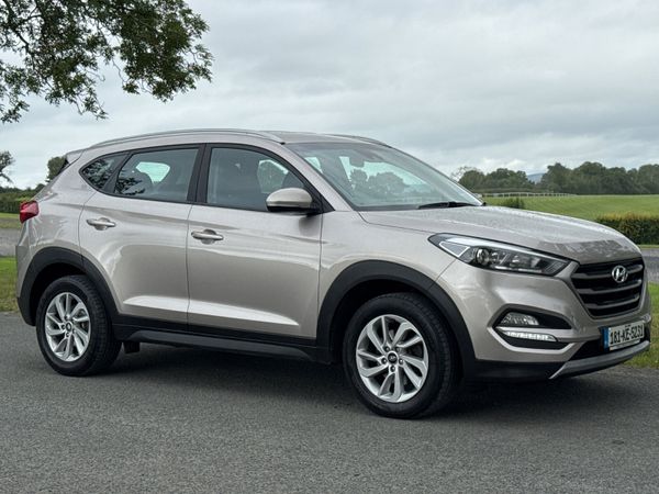 Hyundai Tucson 2018 SE Low mileage 360270143