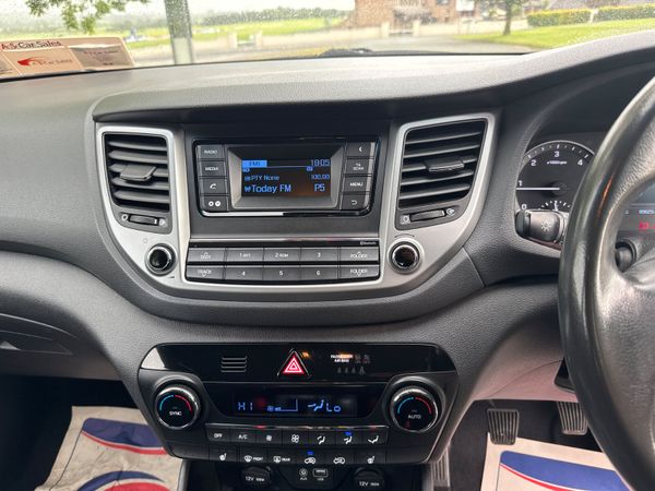 Hyundai Tucson 2018 SE Low mileage 360270876