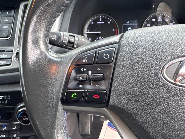 Hyundai Tucson 2018 SE Low mileage 360270940