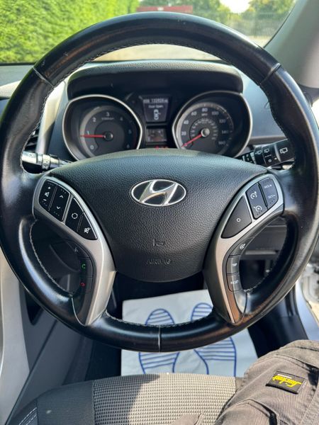Hyundai i30 2014 DIESEL 1.6 Crdi DELUXE 360322990
